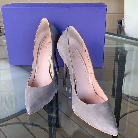 Stuart Weitzman Shoes - Stuart Weitzman Gray Suede Pumps Sz 8